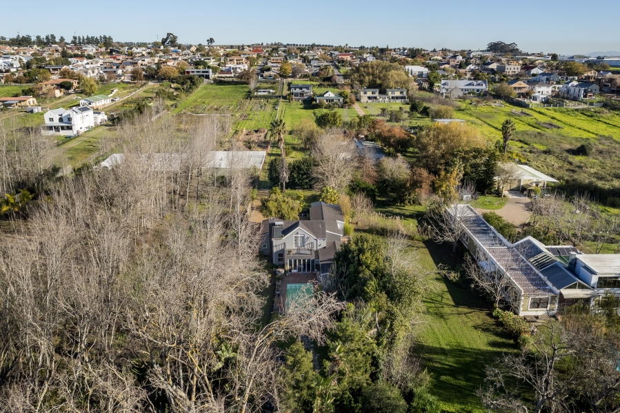 5 Bedroom Property for Sale in Jamestown Western Cape